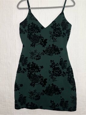 NWT Burnout Black Velvet Floral Mini Dress-L/32”-Whimsigoth Dark Forest Romance